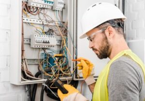 fuse-box-upgrades-elOwNL-451×316